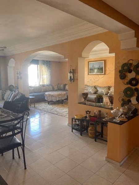 Apartment for sale in CIL Hay Salam. 8 rooms. Elevator and terrace