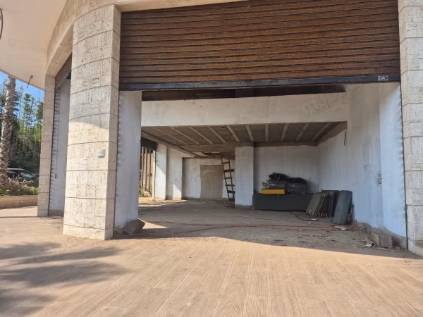 Local commercial de 246 m² à louer – Aïn Diab