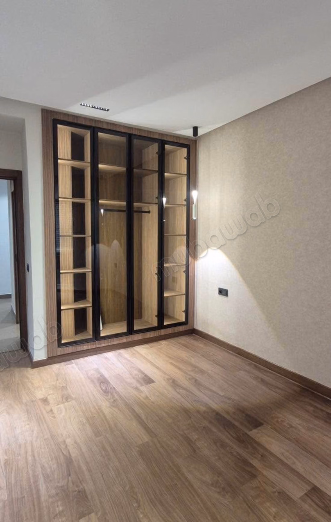 Appartement en location à Racine. 
3 chambres agréables. 
Cuisine équipée