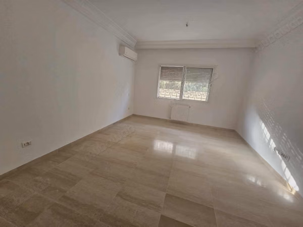 Ennasr 1 à louer – appartement s2 au rez de chaussée