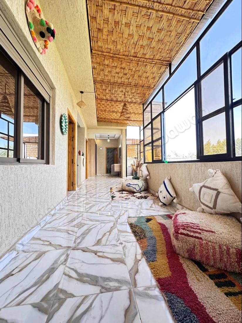 Villa à vendre à route d’ourika 
ghmate