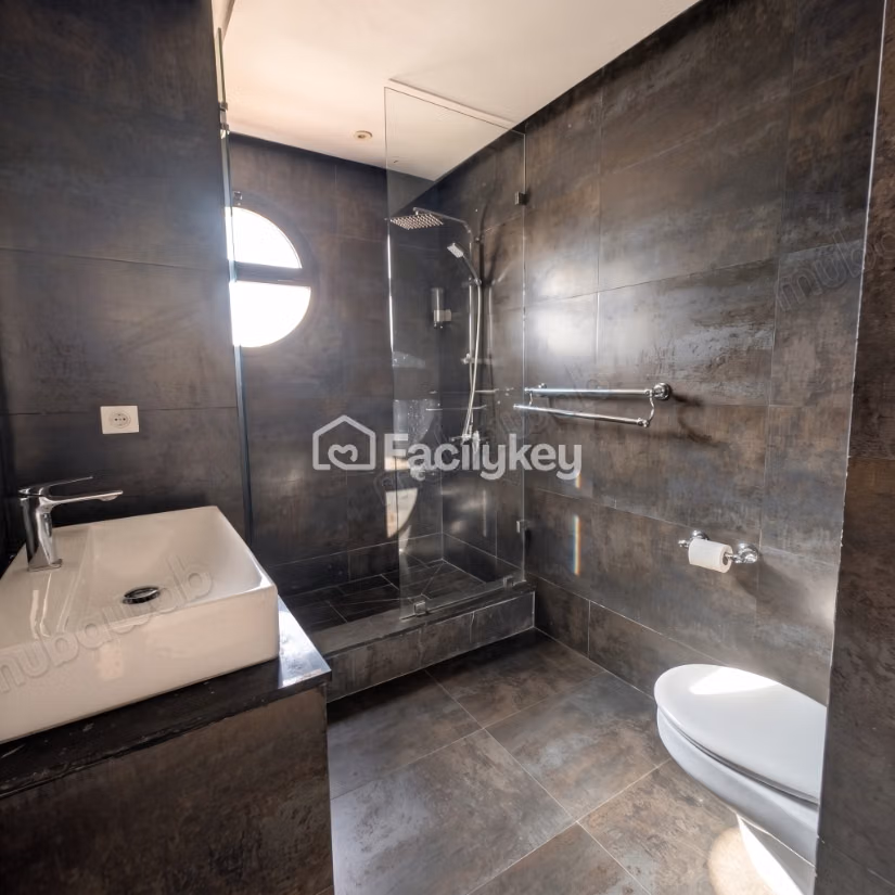 Appartement de 172 m² à Dar Bouazza