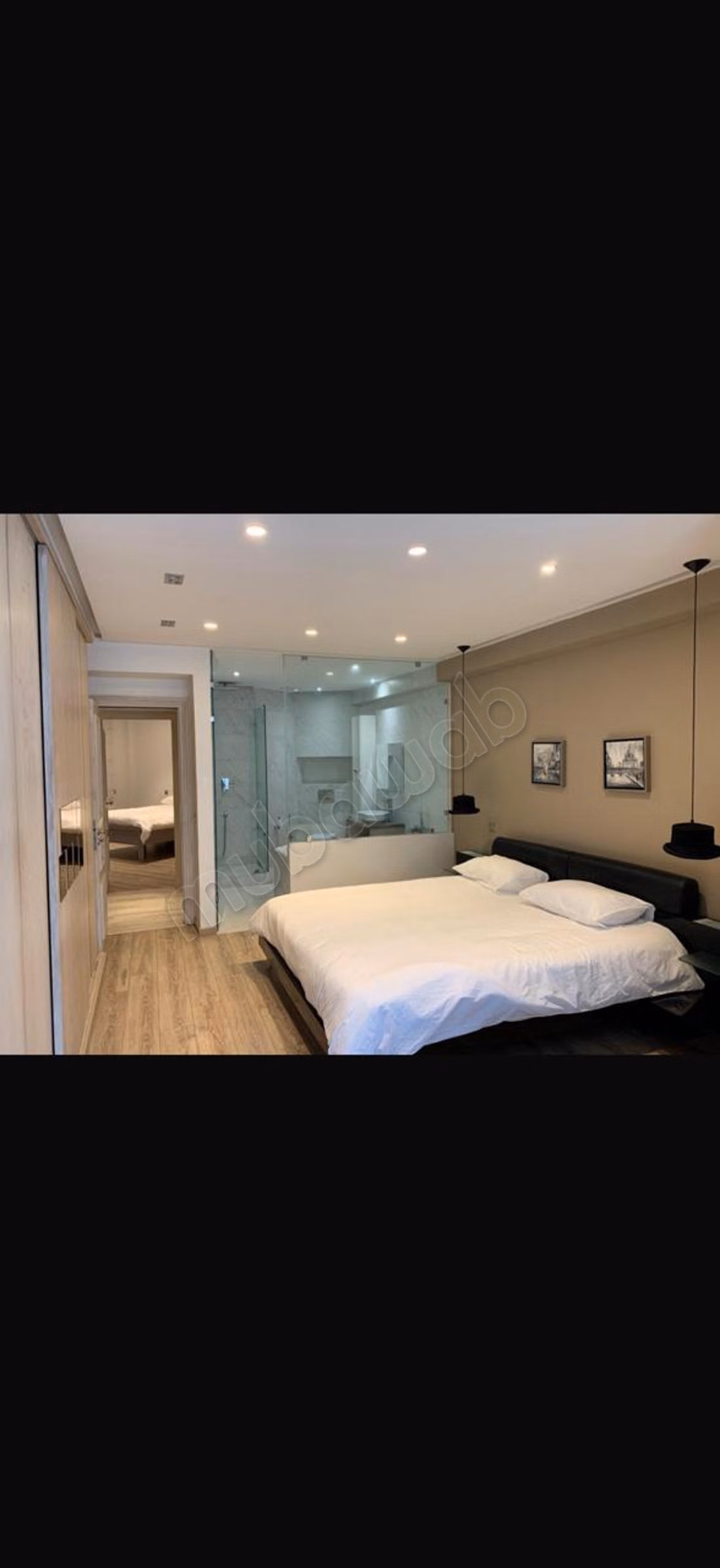 Appartement à vendre sur Bd Massira Khadra 
Racine. 3 pièces. Ascenseur et terrasse