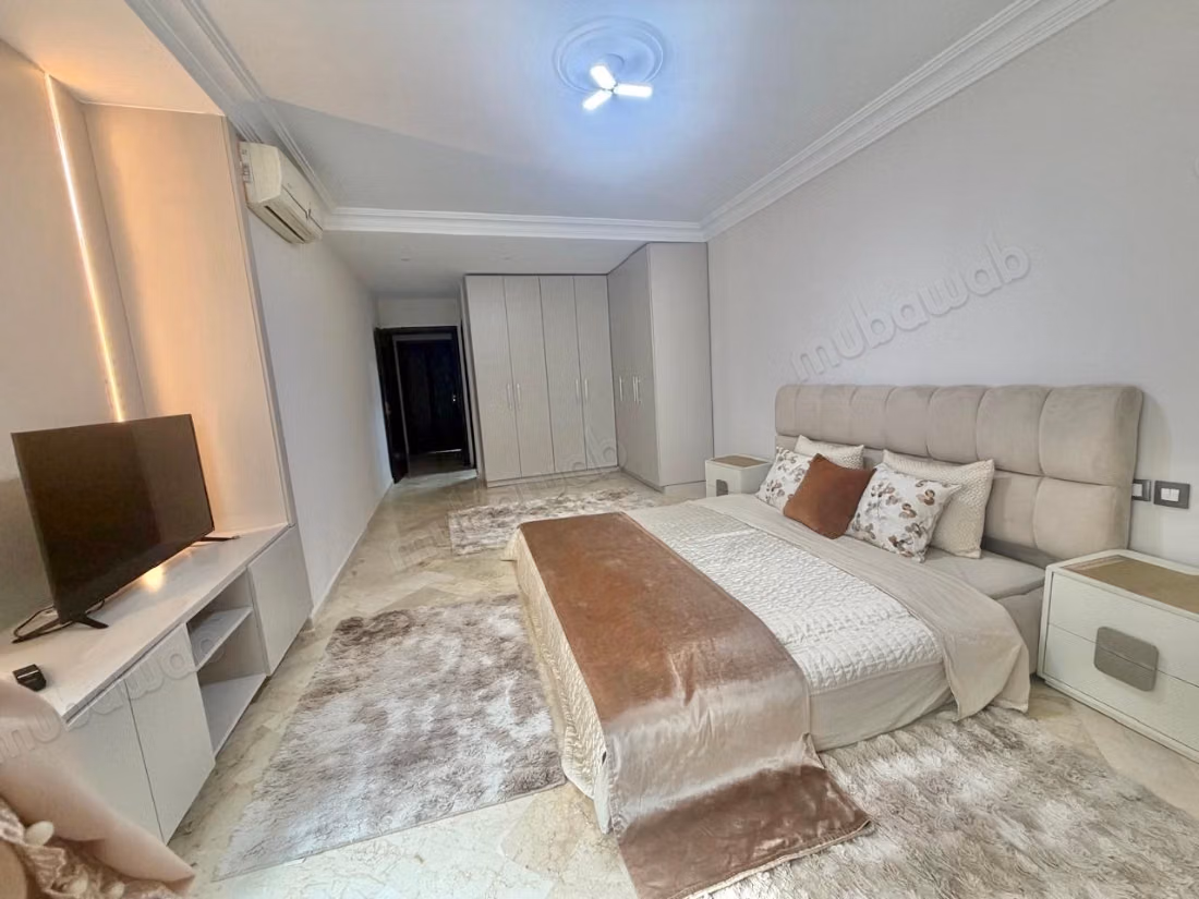 Bel appartement en location à Palmier. 4 grandes pièces. Meublé