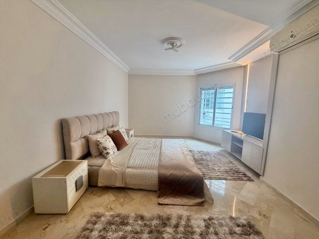 Bel appartement en location à Palmier. 4 grandes pièces. Meublé