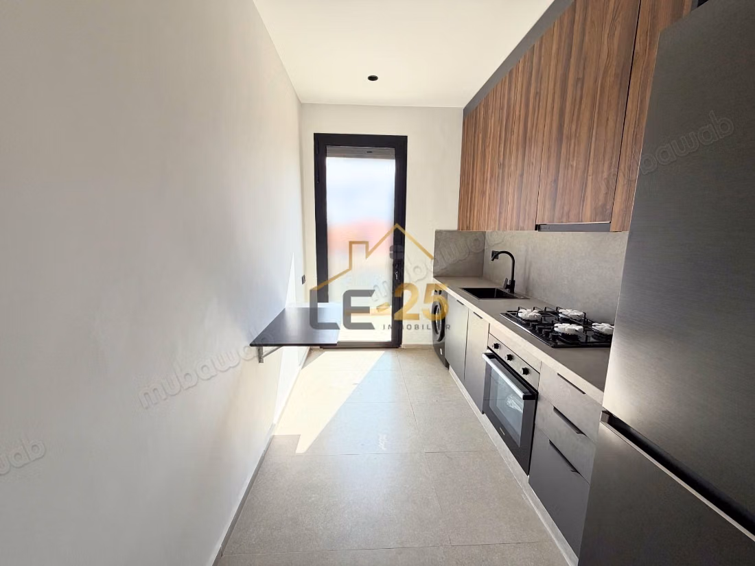 Appartement neuf avec terrasse et piscine à louer