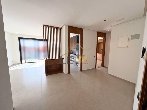 Appartement neuf avec terrasse et piscine à louer