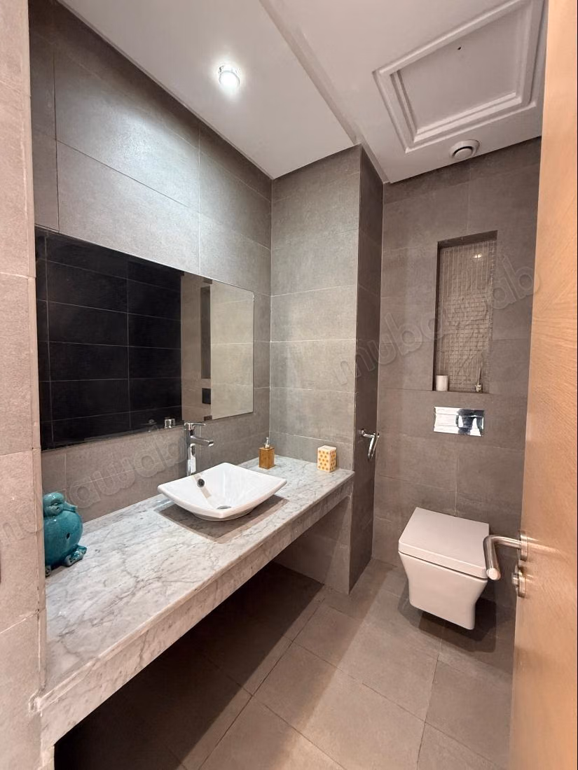 Appartement en vente à Riyad. 3 pièces. Résidence avec concierge, climatisation générale