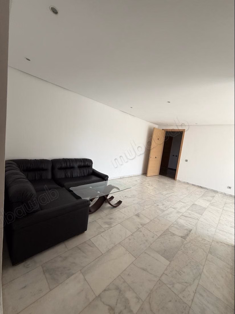 Appartement en vente à Riyad. 3 pièces. Résidence avec concierge, climatisation générale