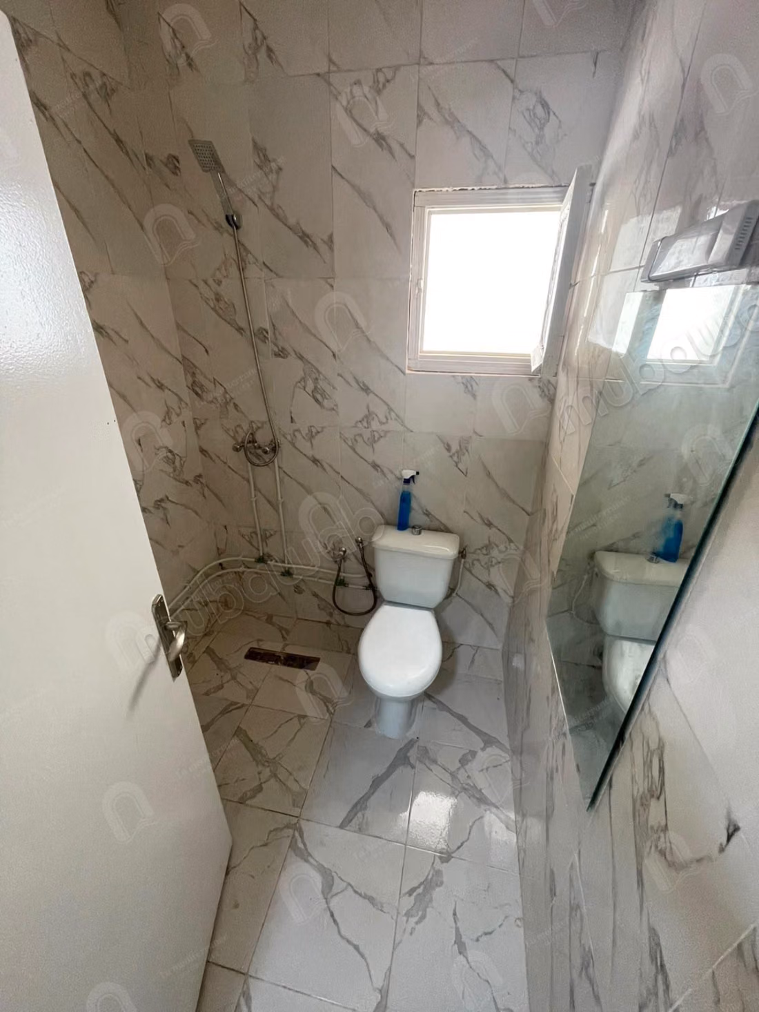 For sale an S2 apartment in Khaznadar