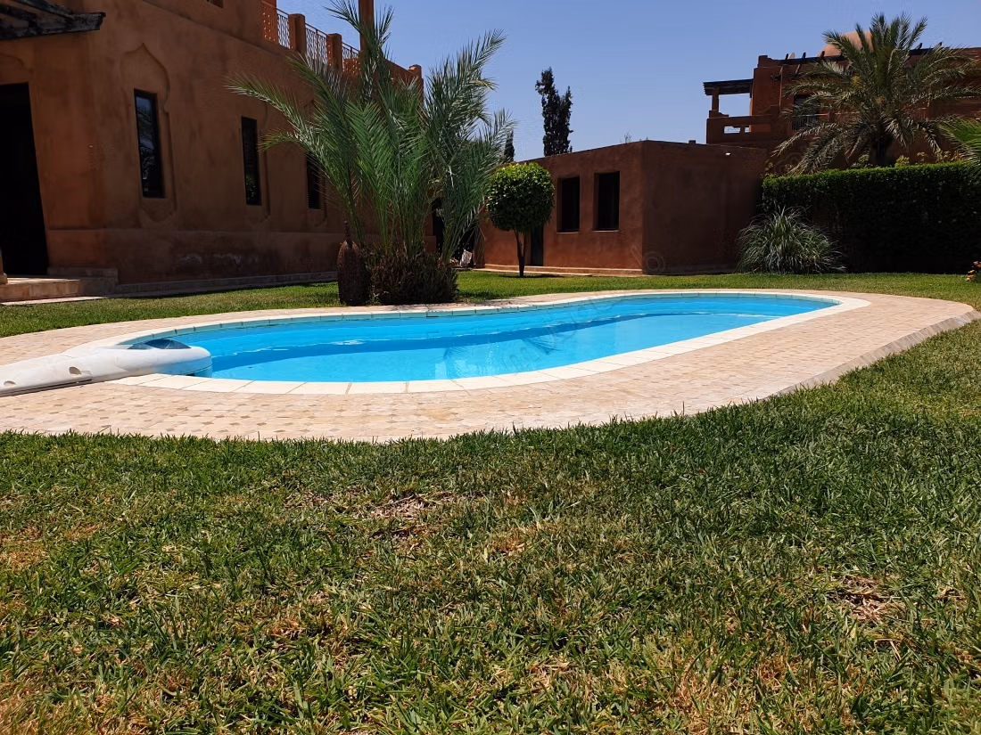 Villa 3 chambres avec piscine palmeraie