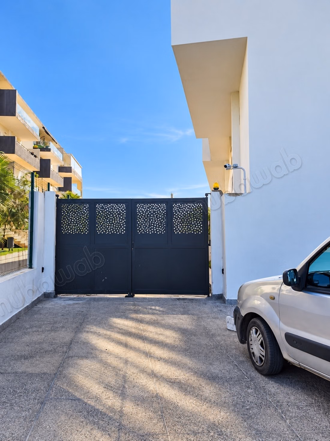 # Bouznika bay, ensemble immobilier à vocation hôtelière