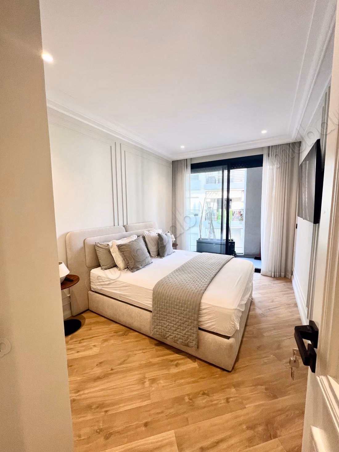 Superbe appartement meublé – Rooftop & Gym