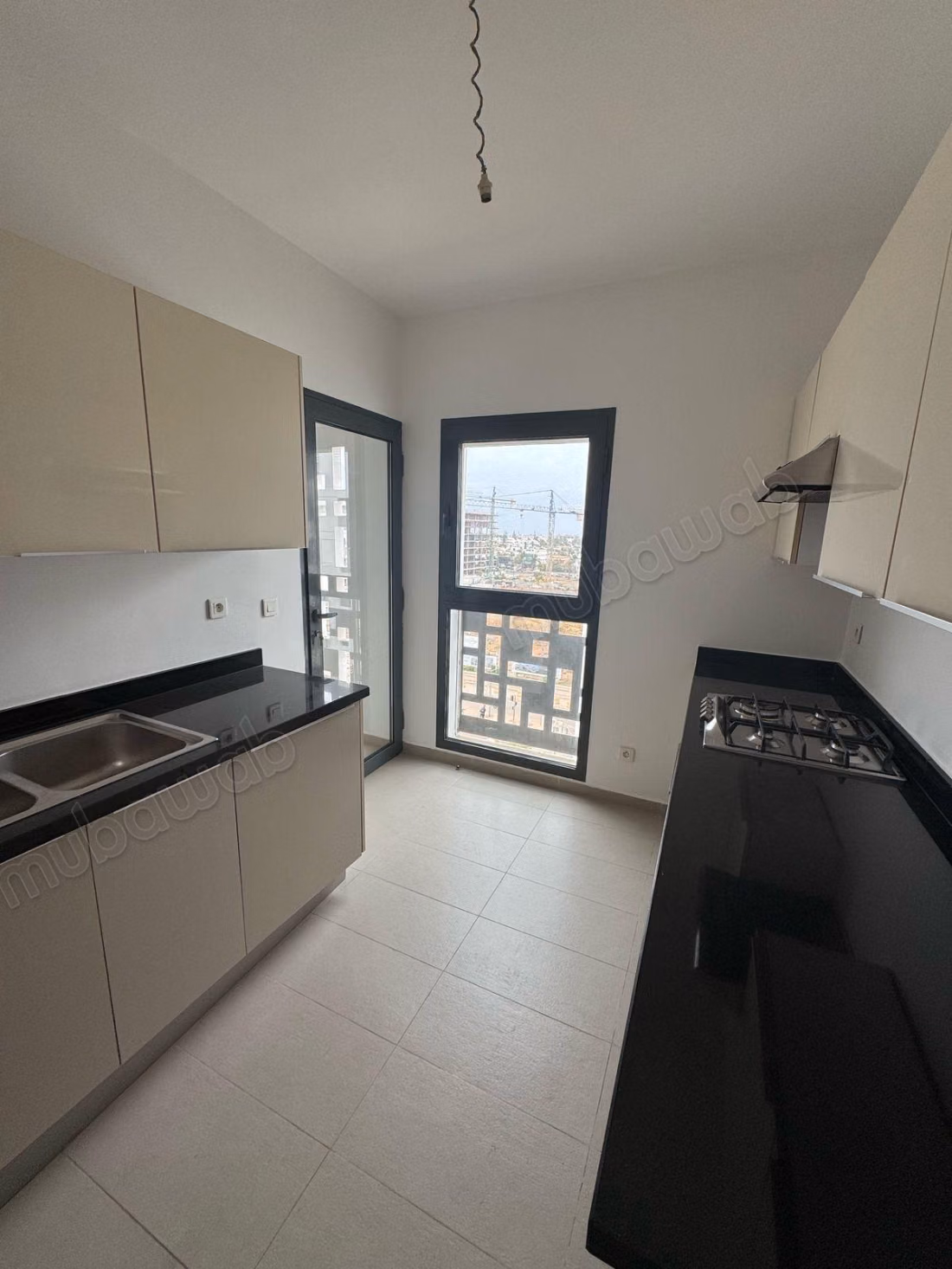 Appartement 3 chambres 1 chambre du personnel CFC