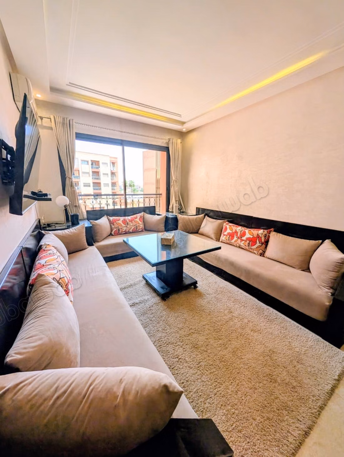 2-bedroom apartment, prime location
