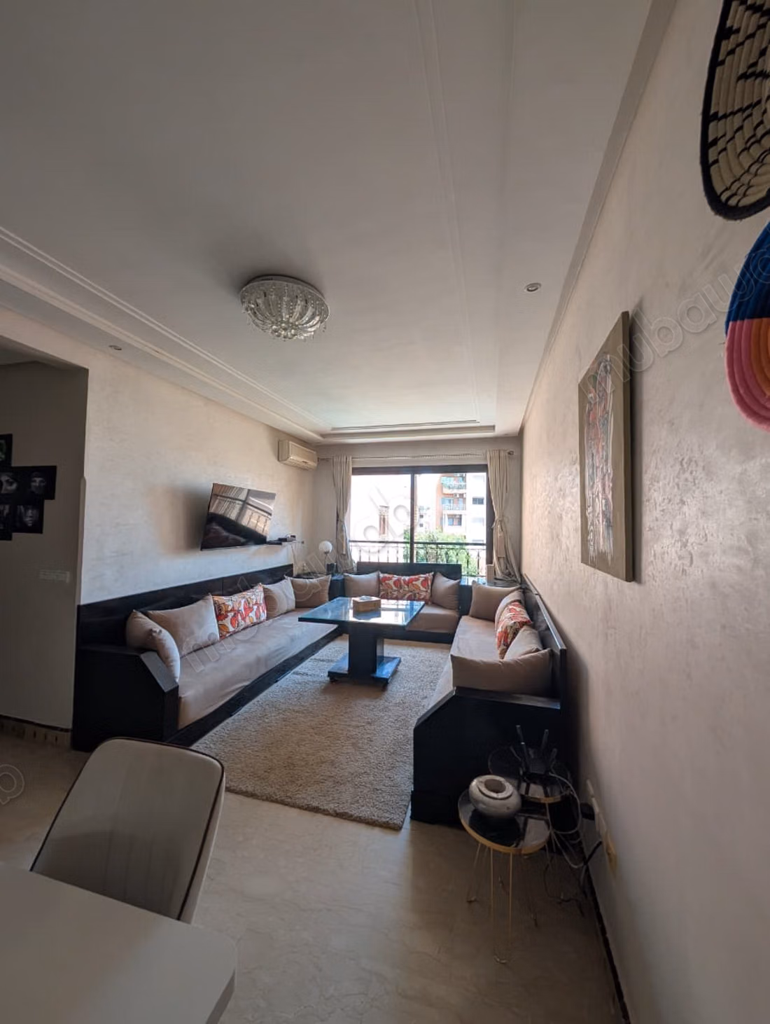 2-bedroom apartment, prime location