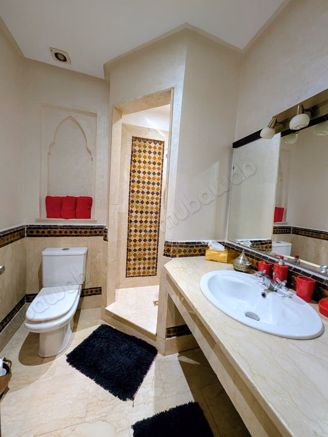 2-bedroom apartment, prime location