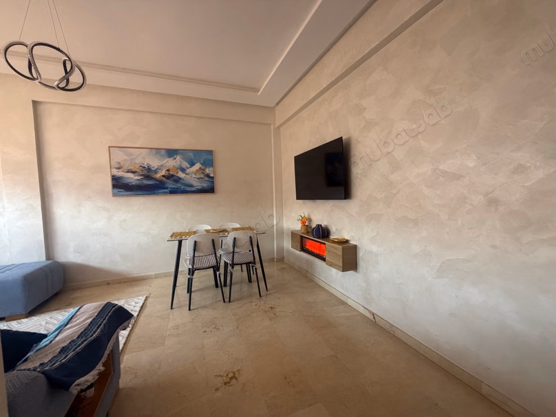 Find an apartment for rent in Guéliz. 2 rooms. Lift and terrace