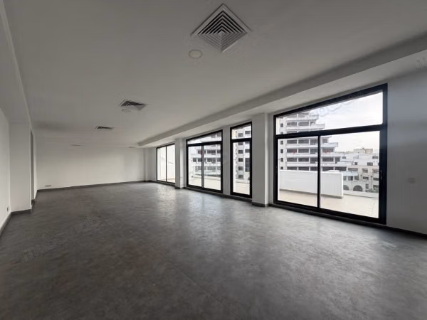 Ufficio in affitto 375 m² Boulevard d'Anfa