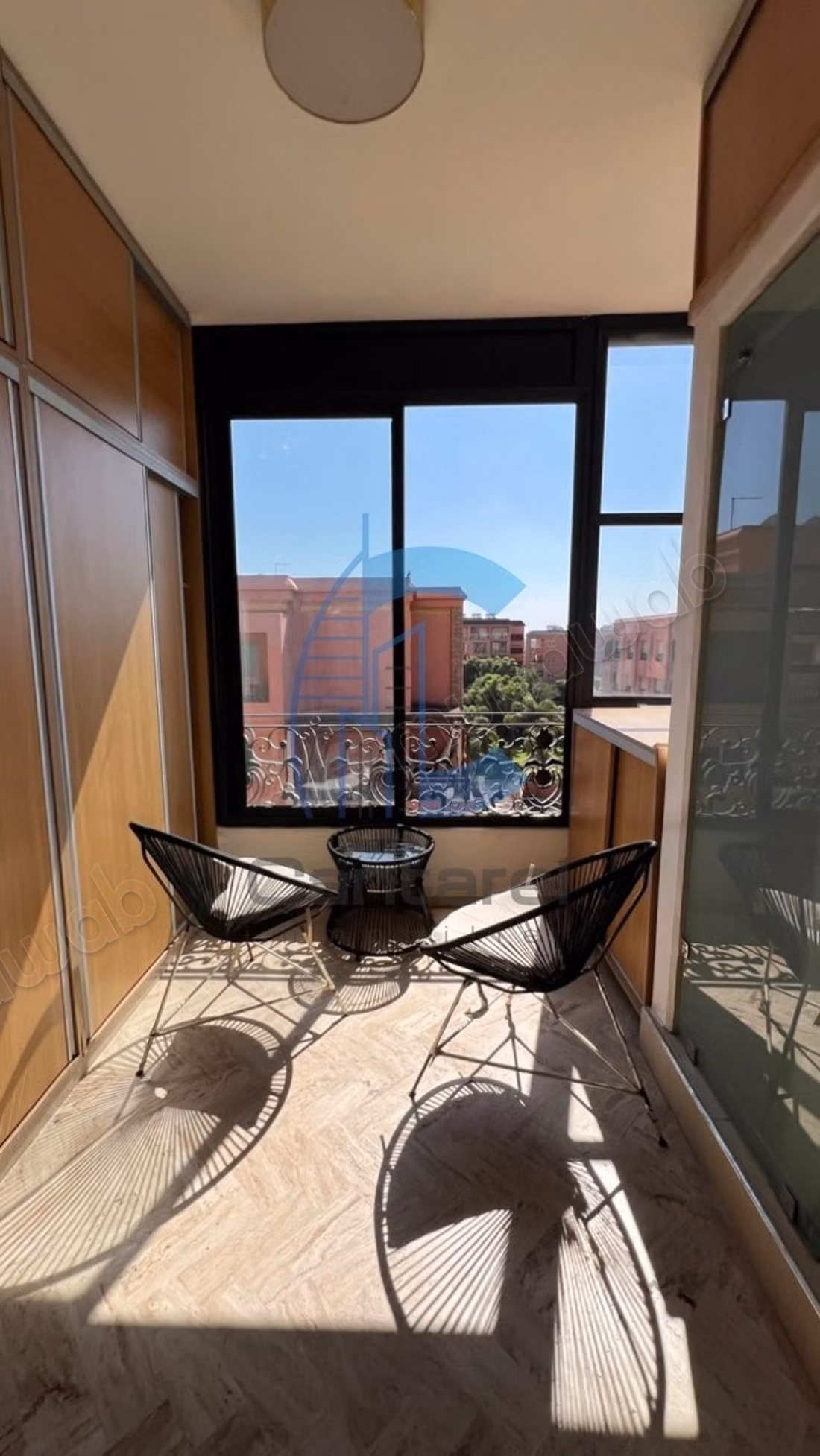 Appartement 2 chambres au dernier étage avec 3 terrasses et piscine collective hivernage