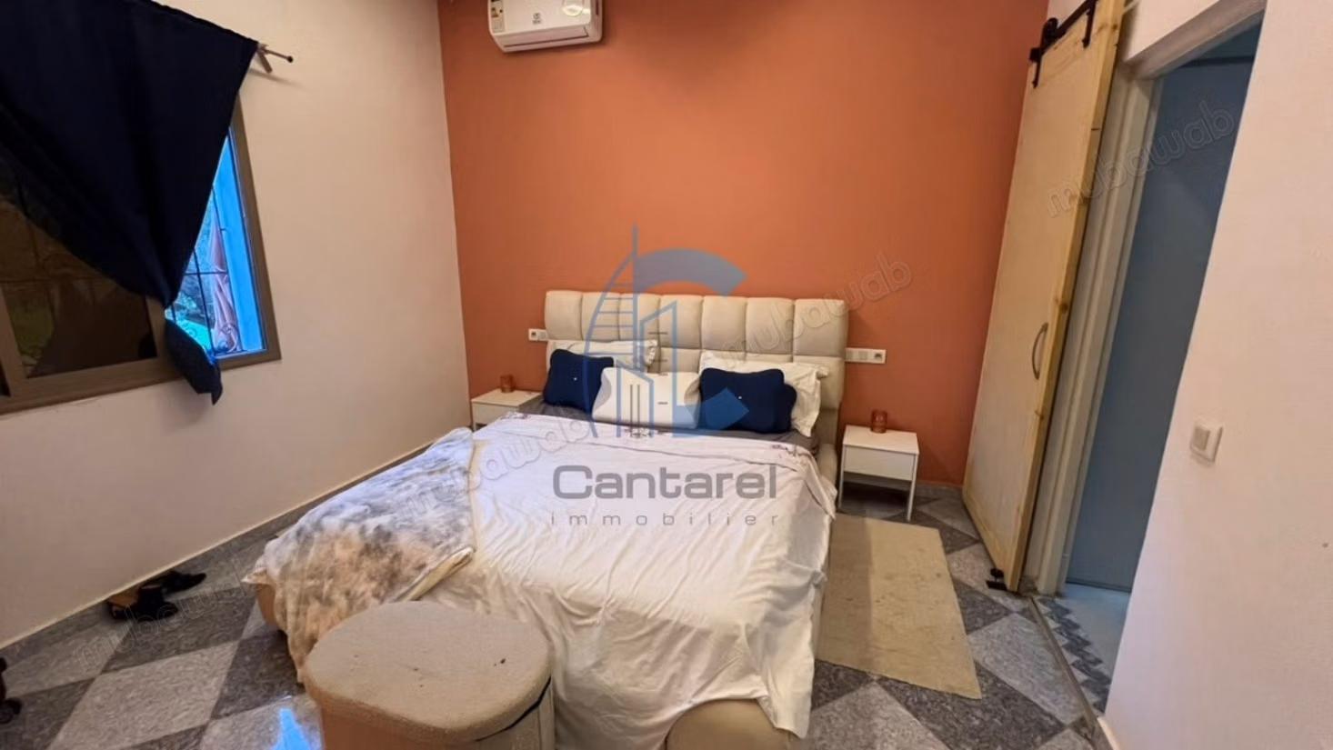Villa de plain pied 3 chambres avec piscine sur 2500 m² de terrain 
route de fès