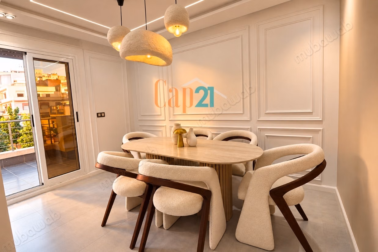 Apartamento vacío de 3 habitaciones en alquiler en el centro
