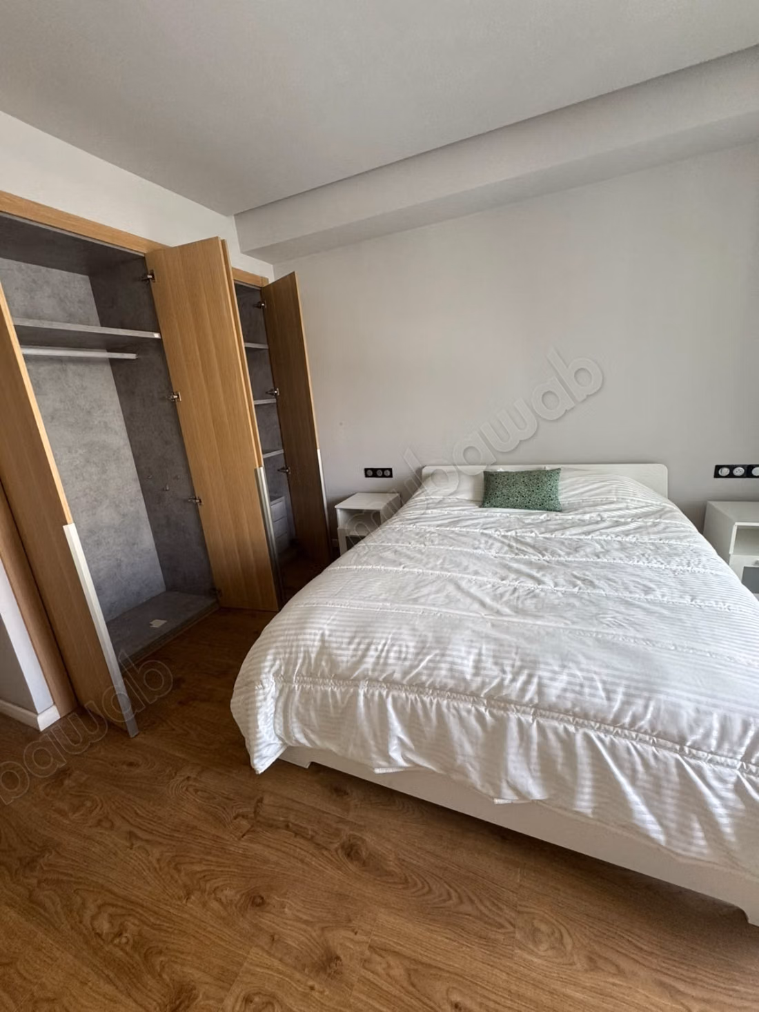 Bel appartement à louer à Gauthier. 2 chambres. Nouveau mobilier
