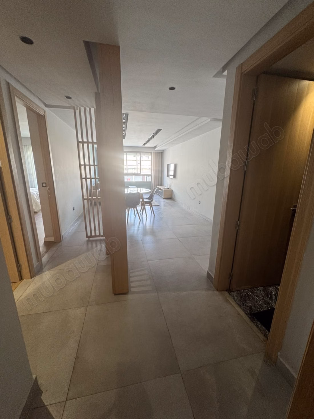 Bel appartement à louer à Gauthier. 2 chambres. Nouveau mobilier