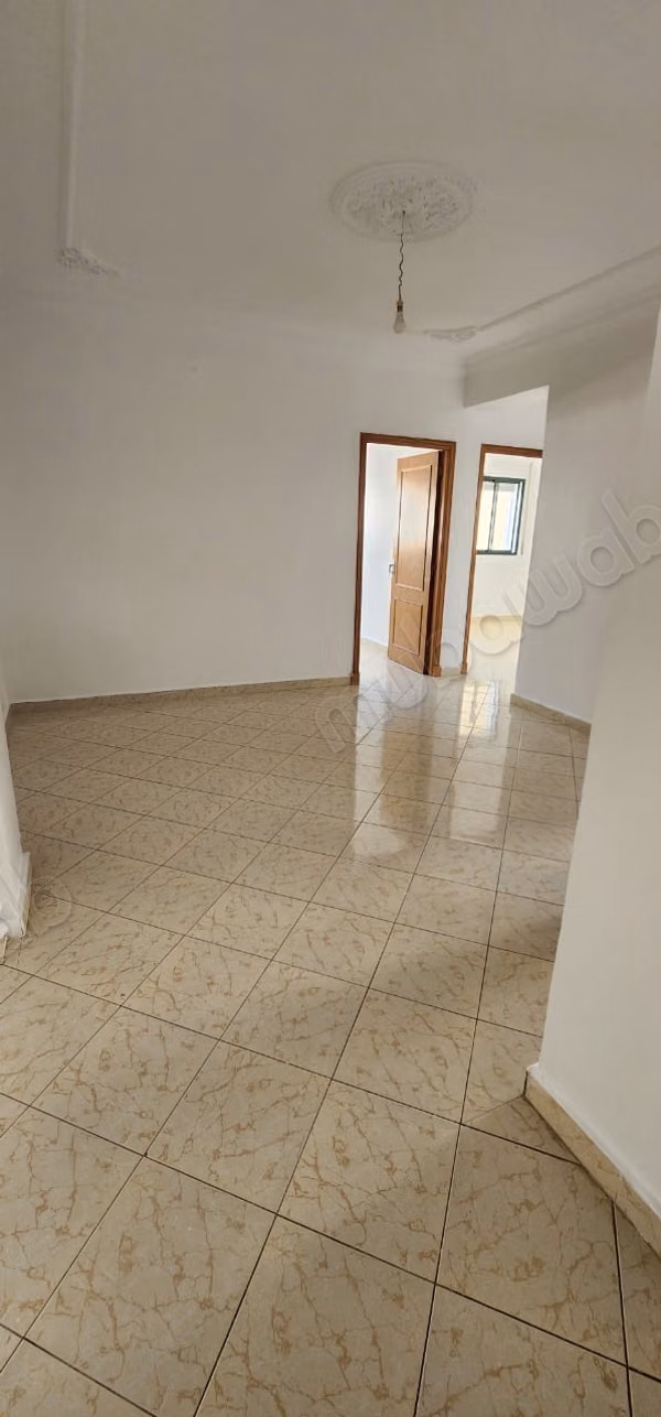Appartement vide à louer – 3 chambres