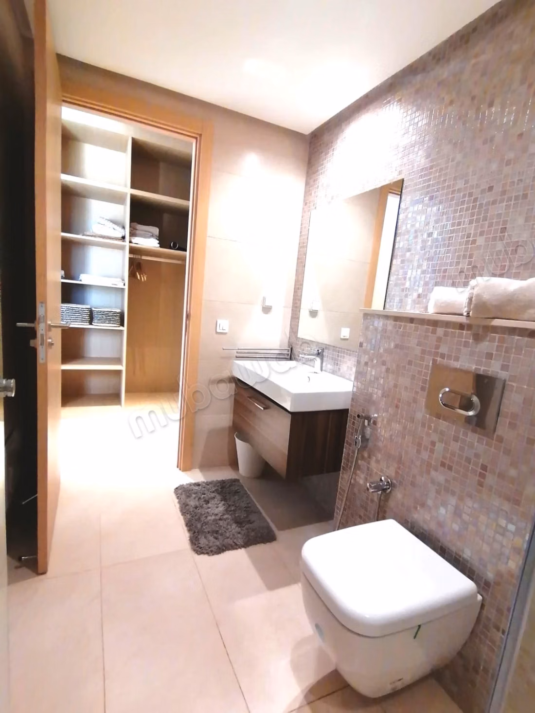 Apartamento de 2 habitaciones completamente renovado con terraza - Noria