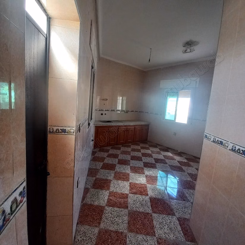Apartamento con 2 Terrazas de 196 metros en venta. Declaración 100%. Ascensor. Administración. A 5 minutos de la estación TGV