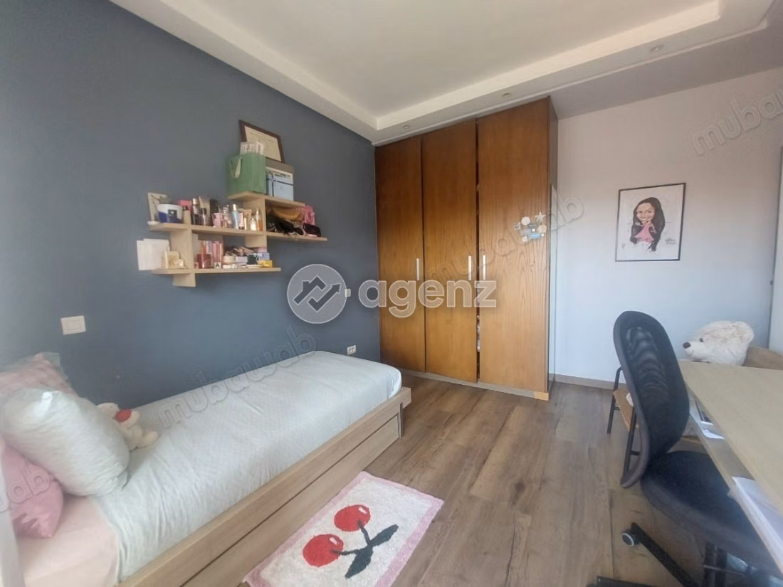 Appartement à vendre 168 m², 3 chambres 
Route d'Azzemmour 
Dar Bouazza