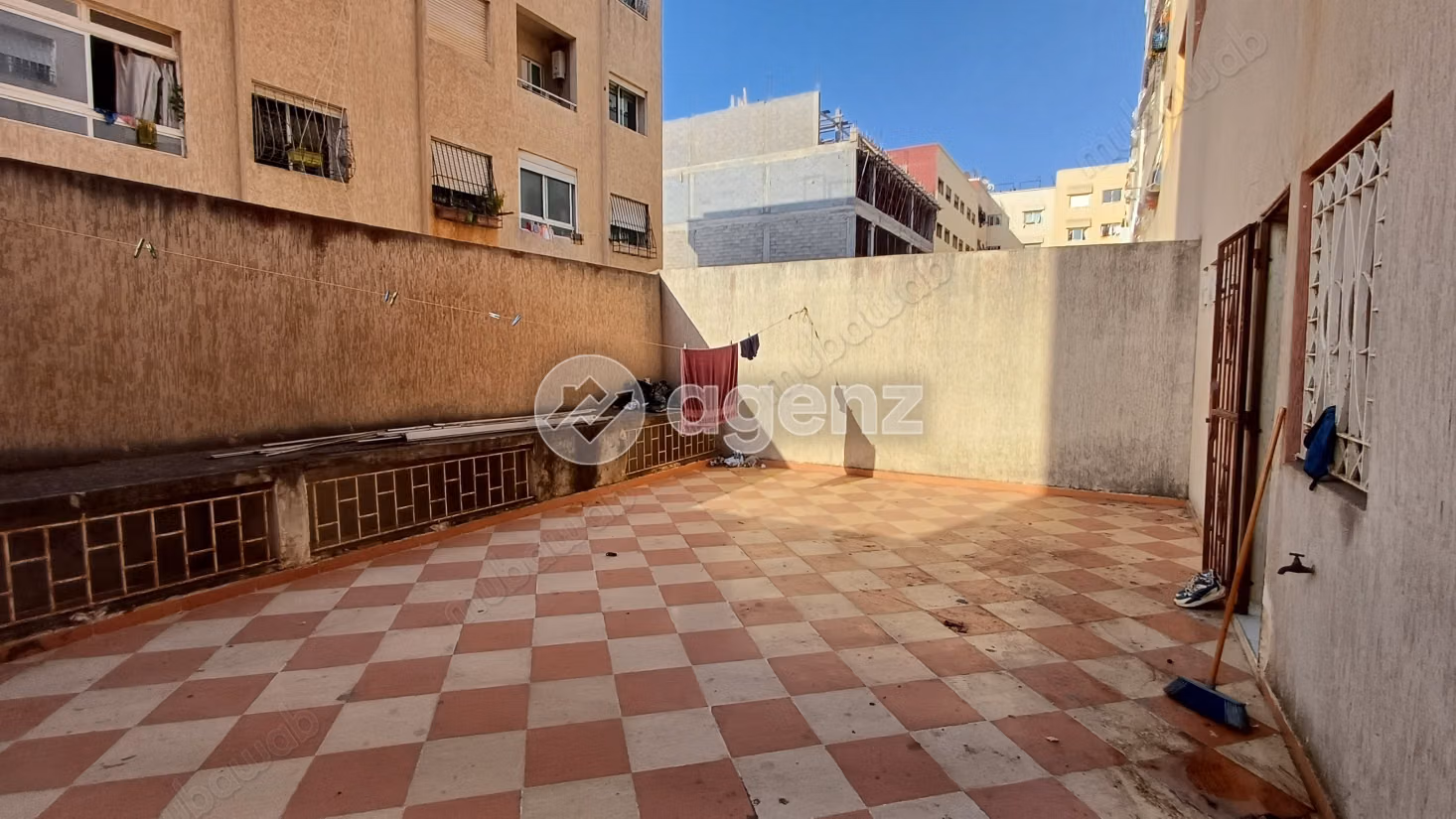 Appartement à vendre 99 m², 2 chambres 
Skikina 
Skhirate 
Témara