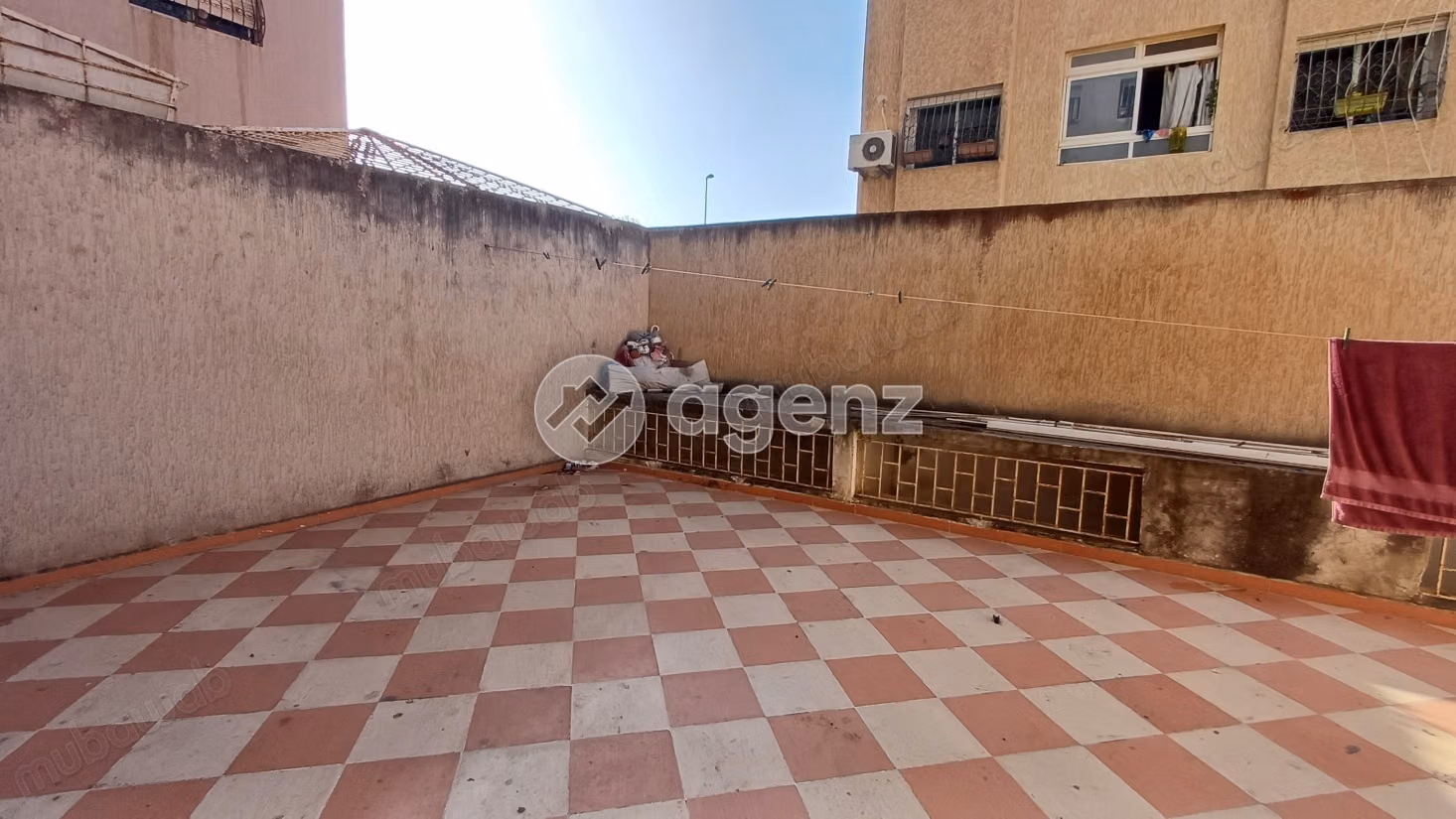 Appartement à vendre 99 m², 2 chambres 
Skikina 
Skhirate 
Témara