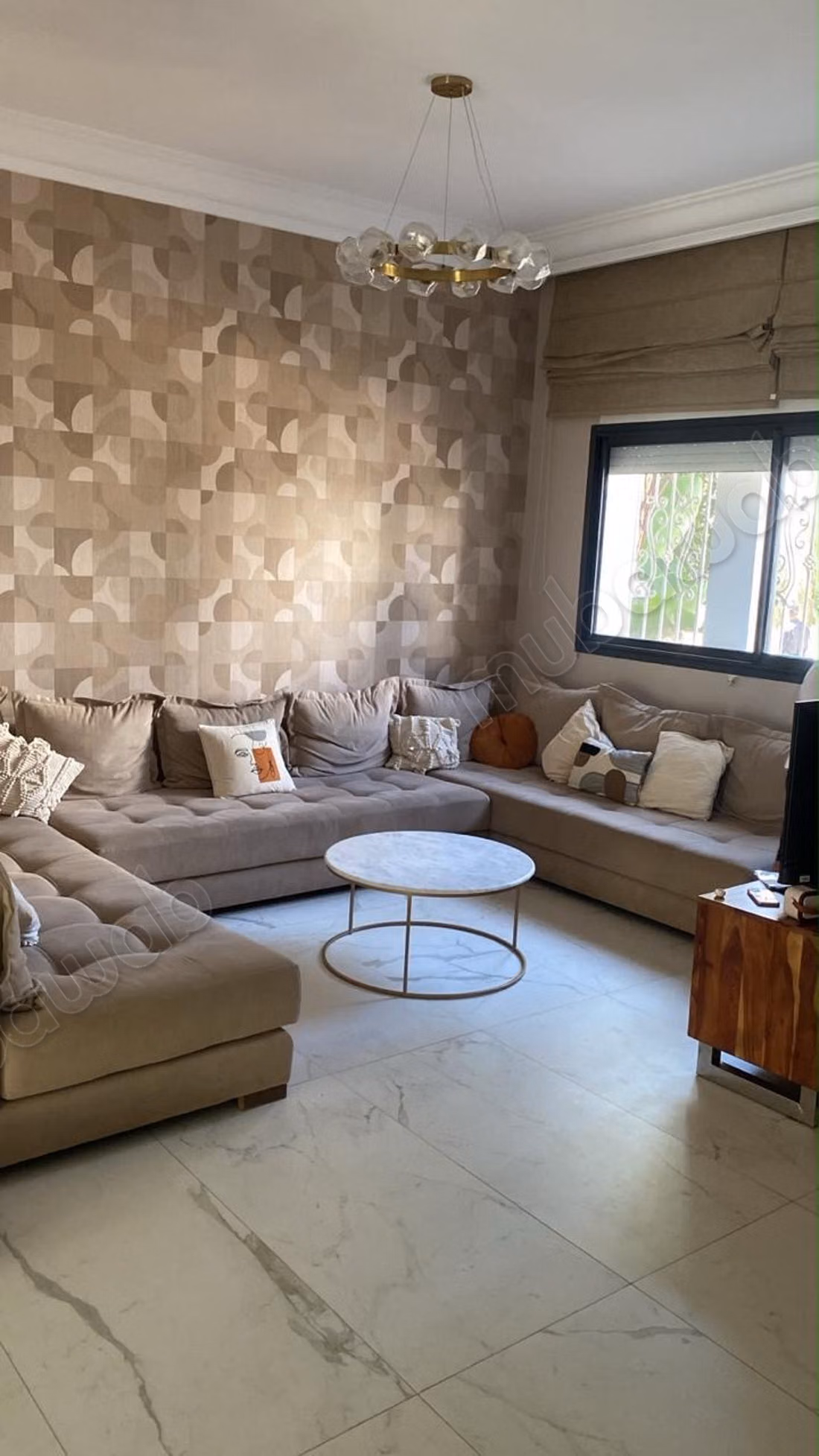 A louer belle villa meublée 4 chambres 
Ain Diab