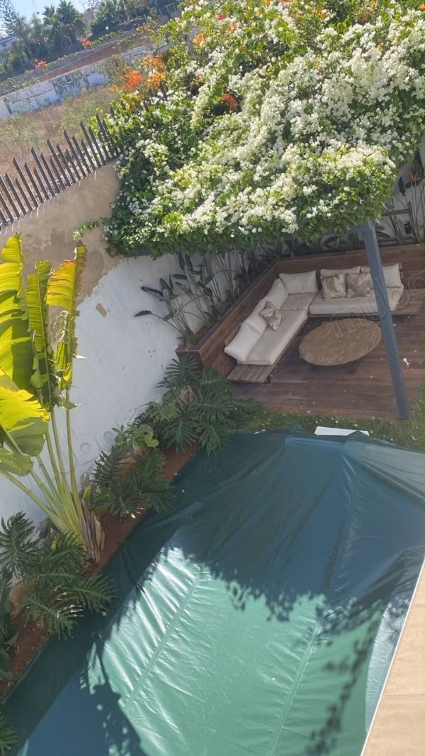 A louer belle villa meublée 4 chambres 
Ain Diab