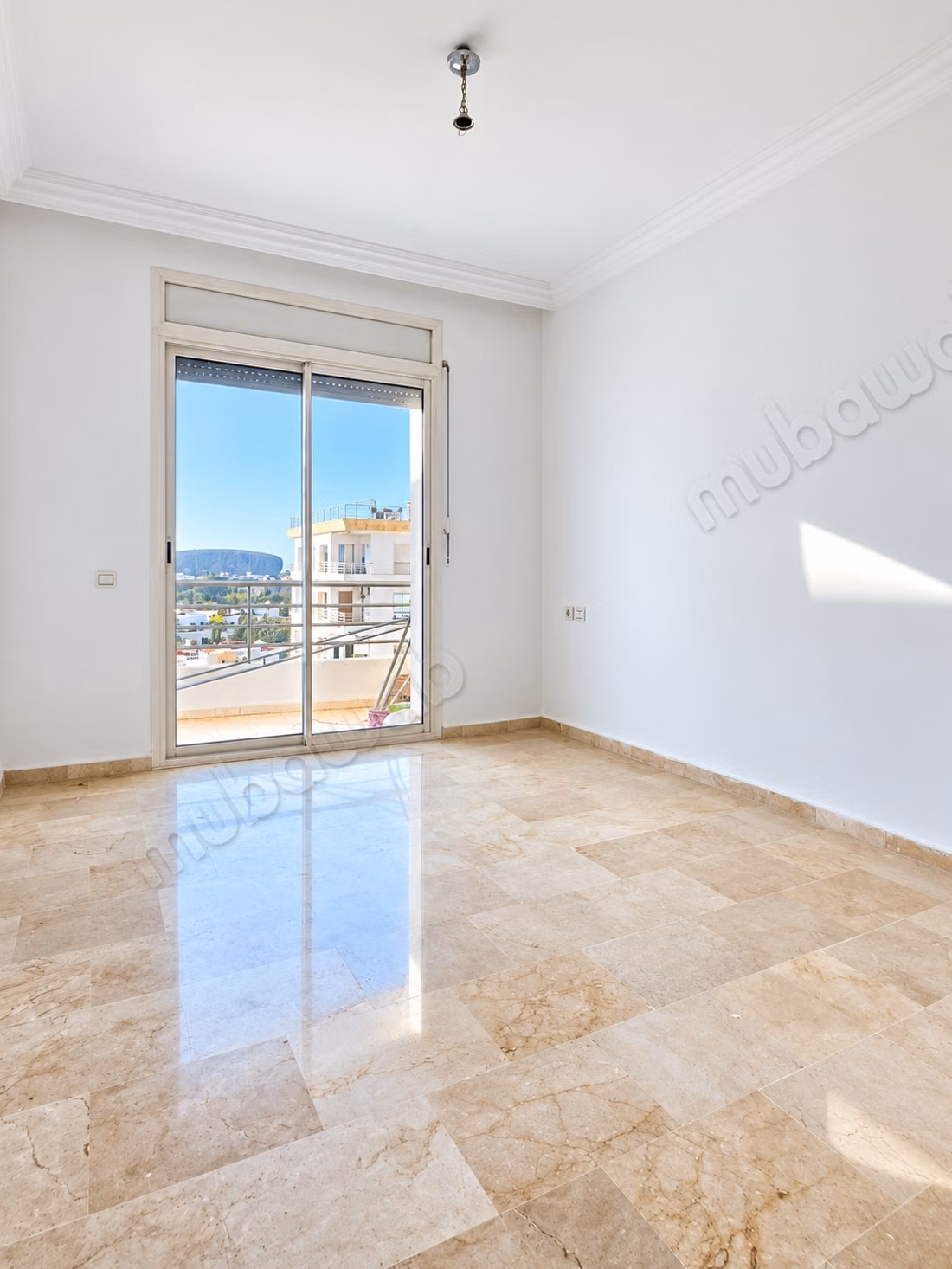 Appartement lumineux de 195 m² à Hay Riad 
Rabat