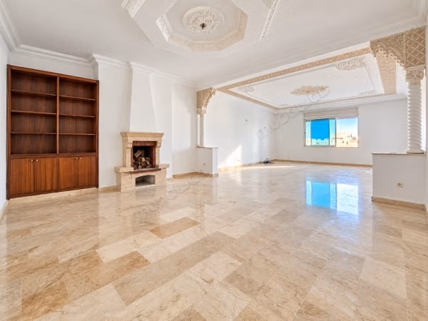 Appartement lumineux de 195 m² à Hay Riad 
Rabat