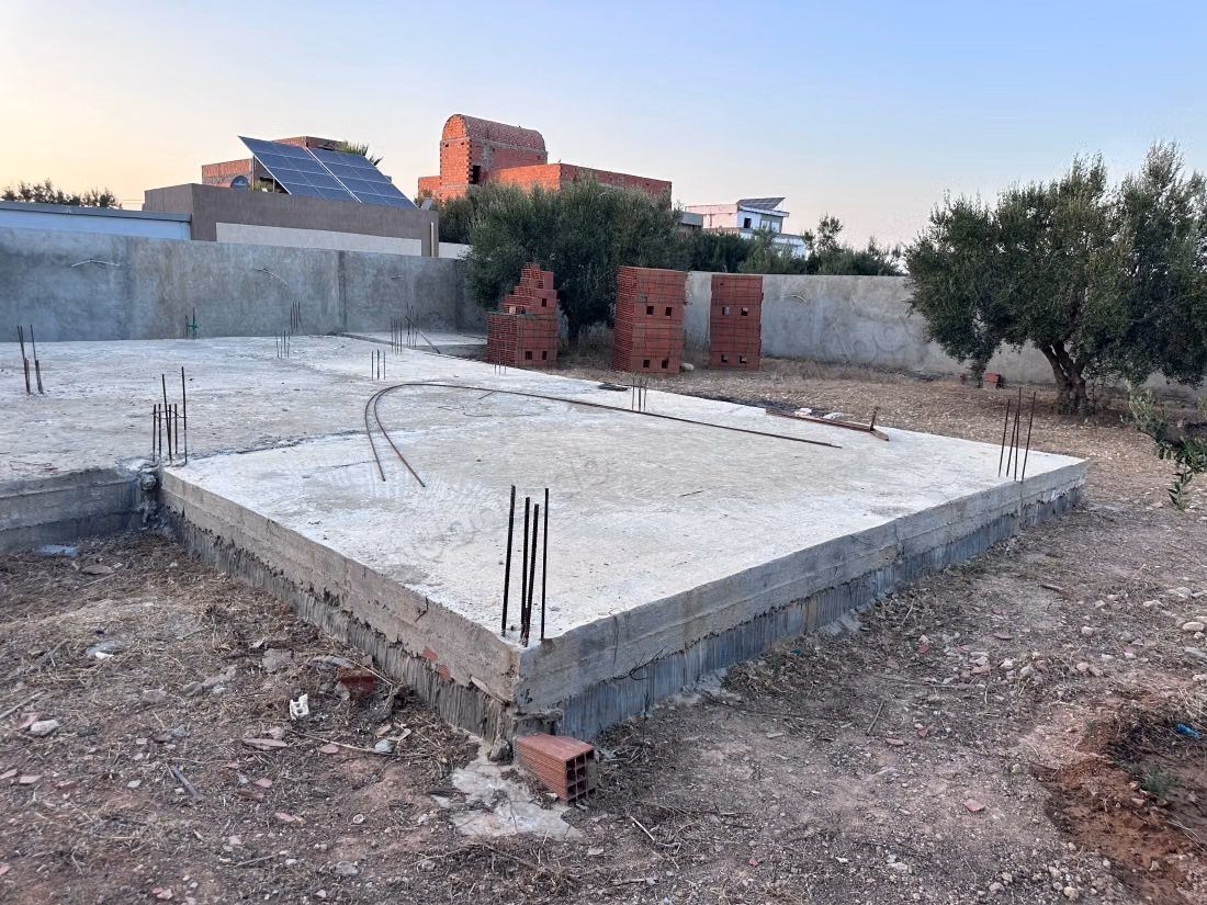 Terrain à vendre à Hammamet Sud. 
Superficie 700 m²