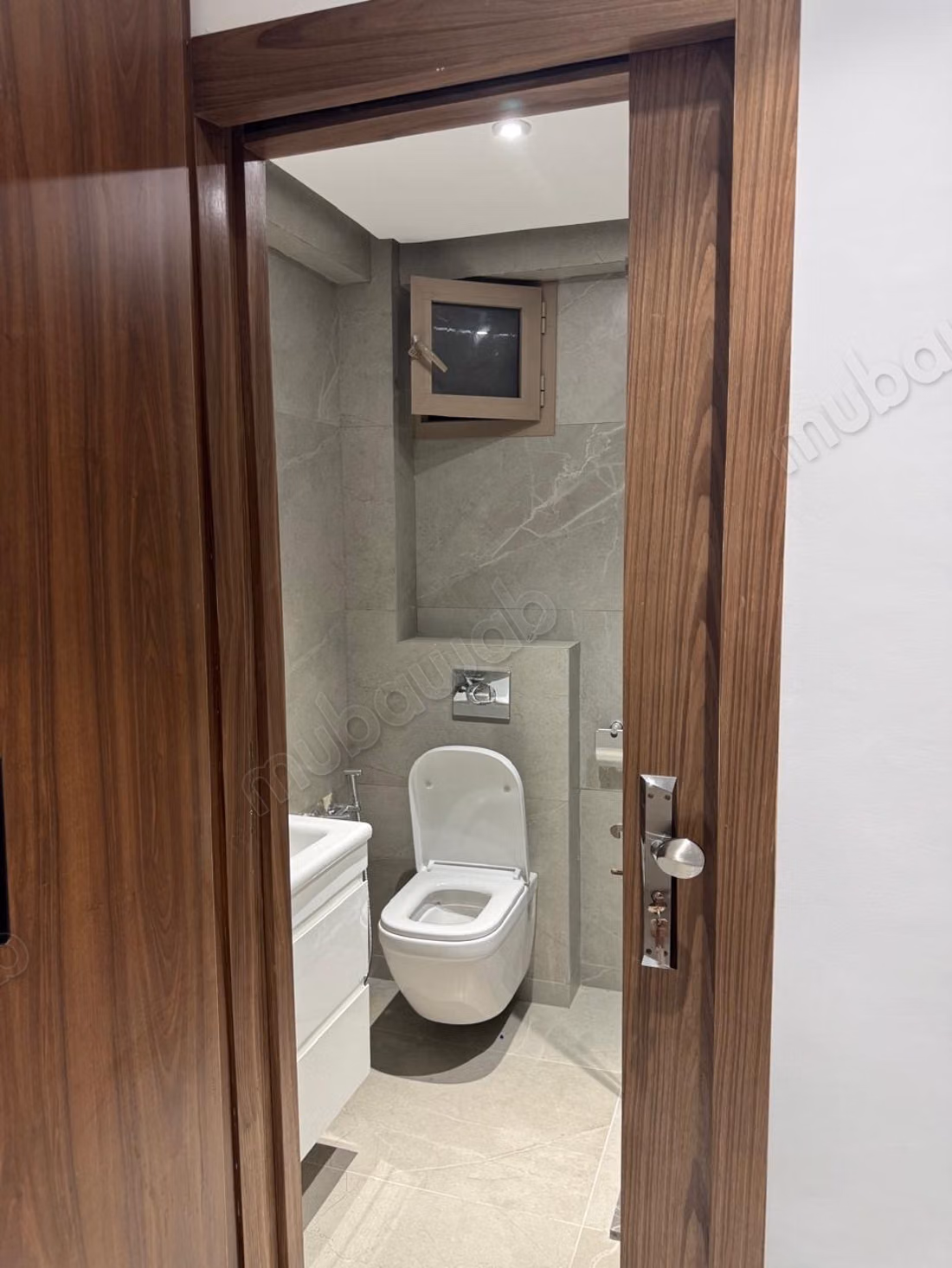 Bellissimo appartamento in affitto ad Agdal. Superficie di 170 m². Terrazza e ascensore