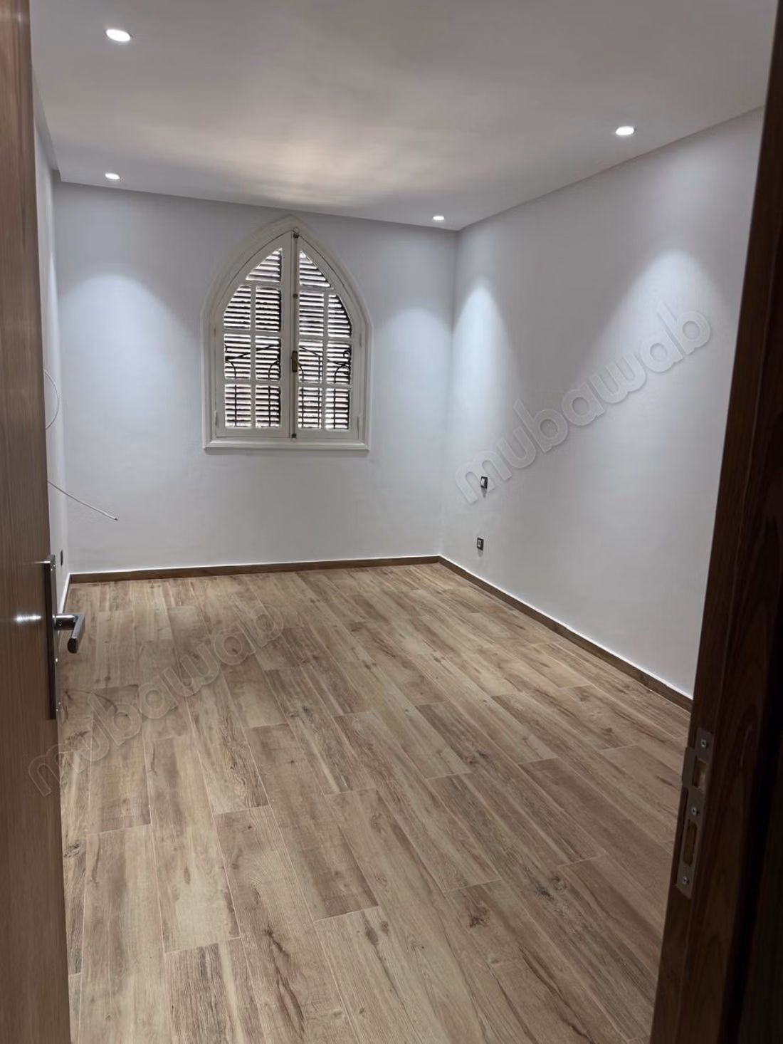 Bellissimo appartamento in affitto ad Agdal. Superficie di 170 m². Terrazza e ascensore