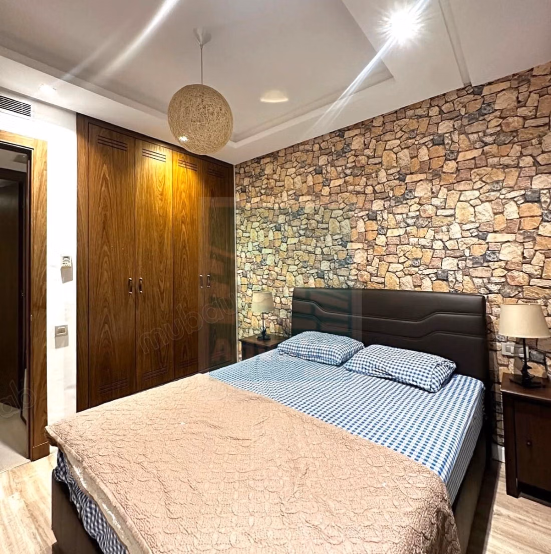 DL. 1042: Magnífico apartamento en el Boulevard Ghandi