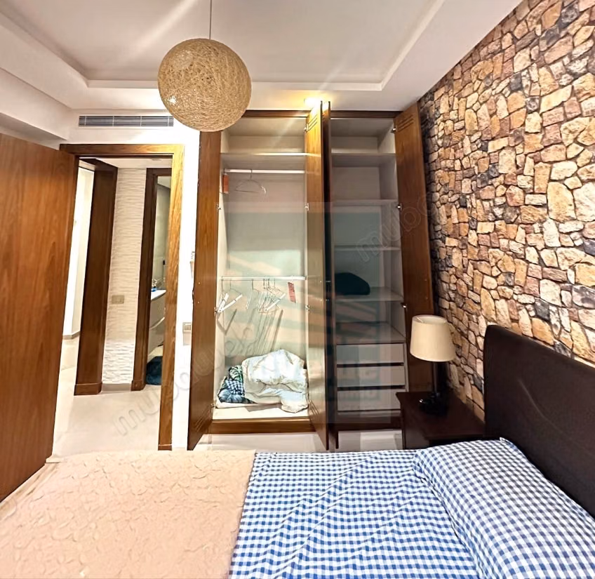 DL. 1042: Magnífico apartamento en el Boulevard Ghandi