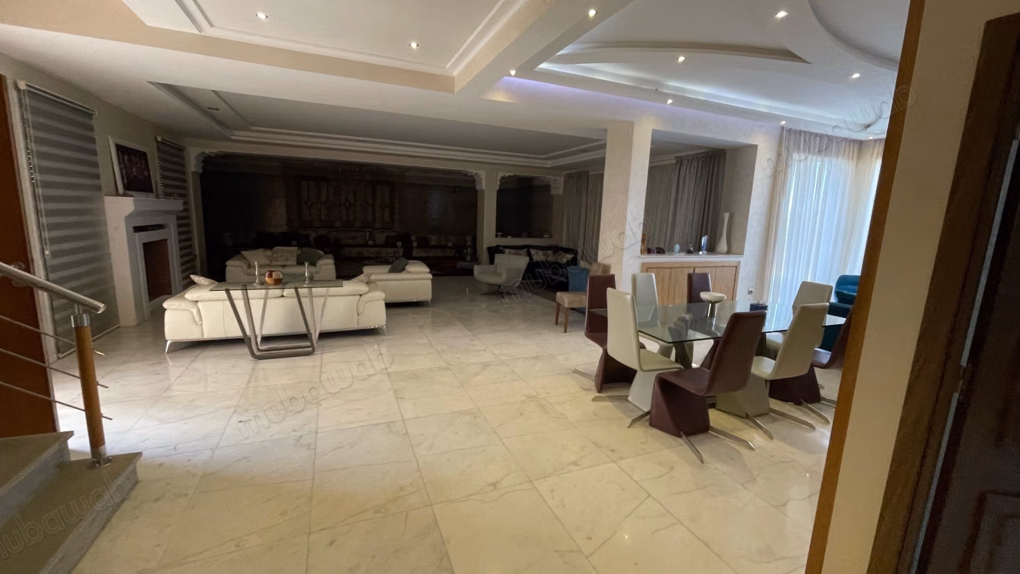 Vente villa de luxe à Souissi. 3 pièces. Porte blindée et résidence sécurisée