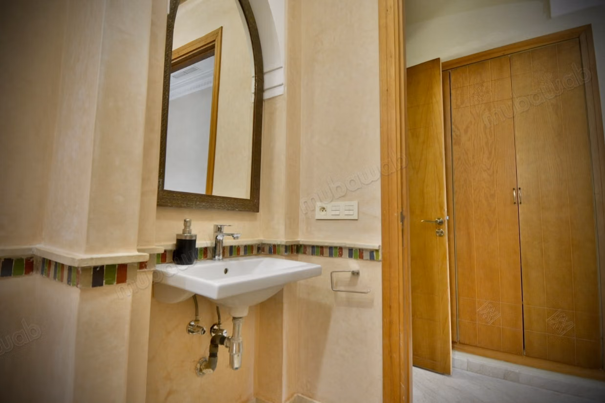 Location villa de luxe à Route de Fez. 
3 chambres. 
Bien meublé