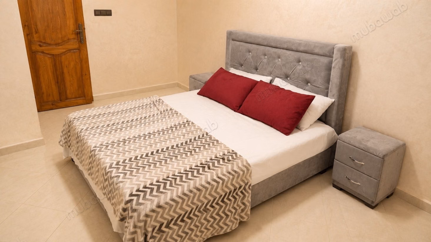 Très bel appartement en location à Laâyoune. 
1 chambre. Salon typique marocain, résidence sécurisée