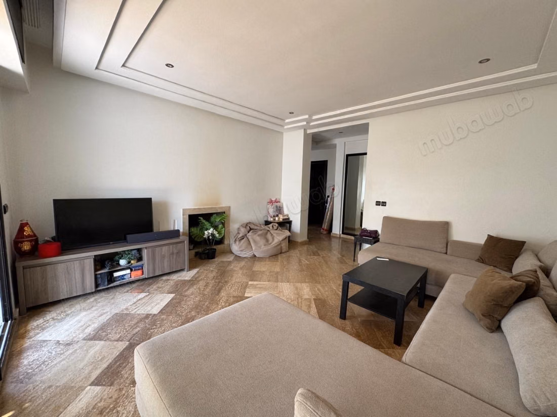 Appartement à louer à Maârif. 2 chambres agréables. Meublé
