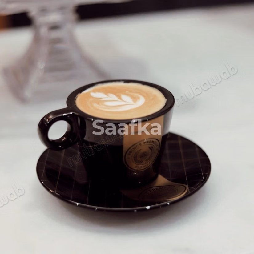 Café avec terrasse, murs et fonds, Hay Salam