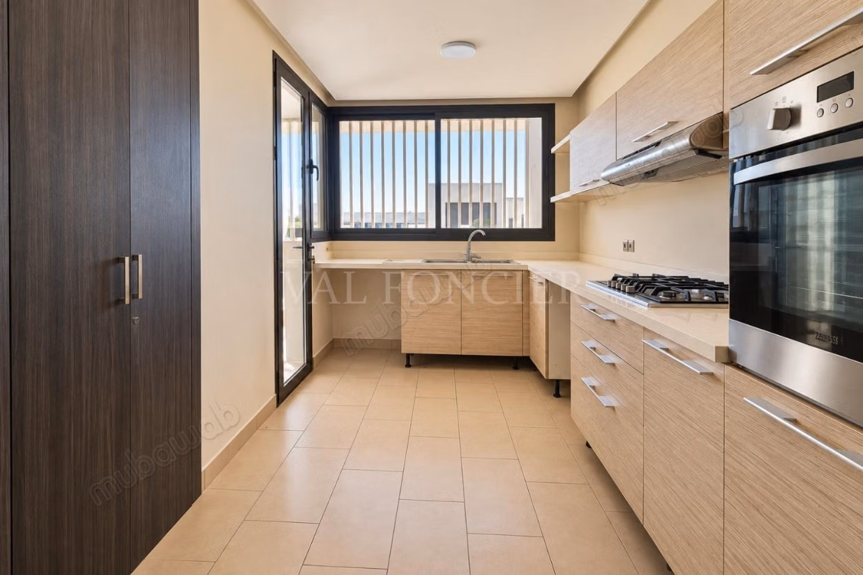 Location Appartement 180m2 2chambres étage élevé avec vue sur mer 
Ain Diab, Casablanca