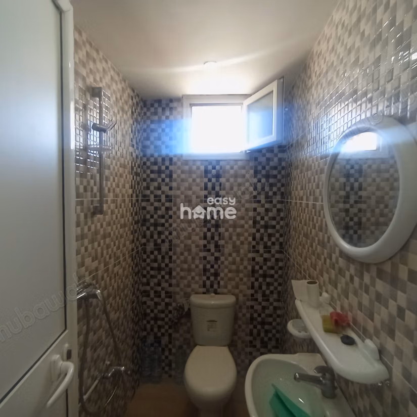 Appartement S2 de 110m² et studio S0 avec une terrasse